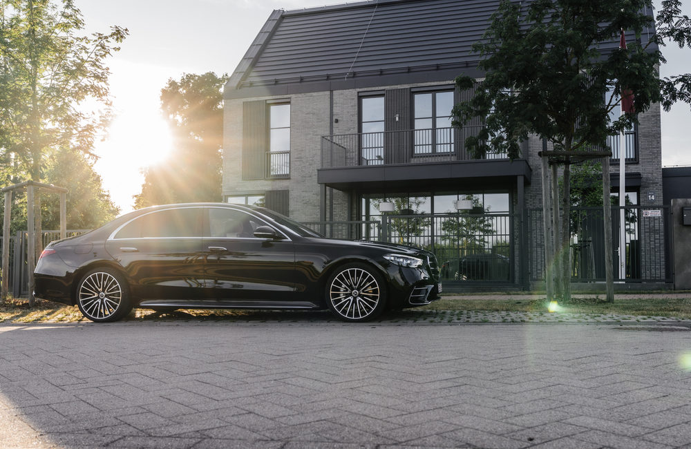 Limousine, luxury car Mercedes Benz
