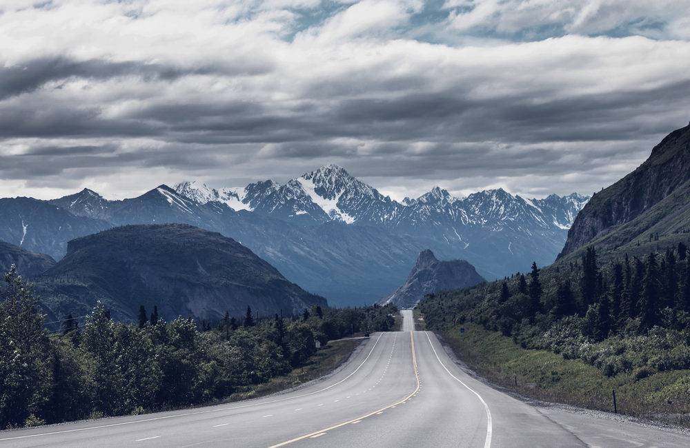 Can Dealerships Ship Cars to You What Buyers Should Know - Dalton highway on Alaska